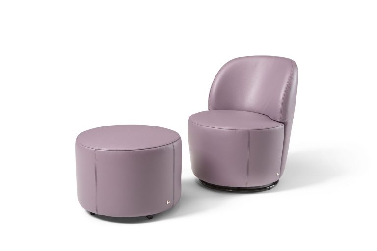 Pair of swivel tub chairs in pink velvet