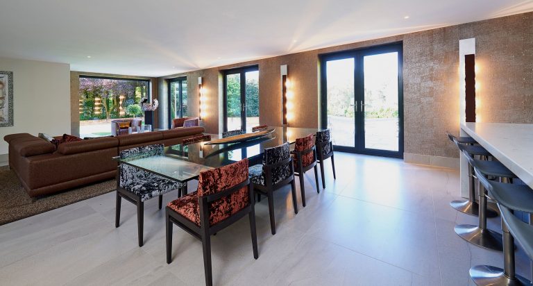 Dining area looking through to the kitchen bar